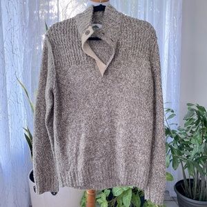 ROCKINGHAM 1/4 Button Up Sweater M